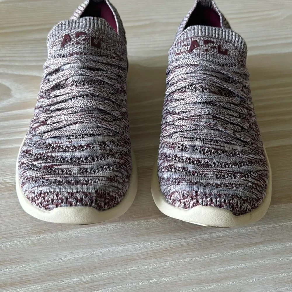 APL Athletic Propulsion Labs - Wave TechLoom Running Sneakers - Burgundy 6.5